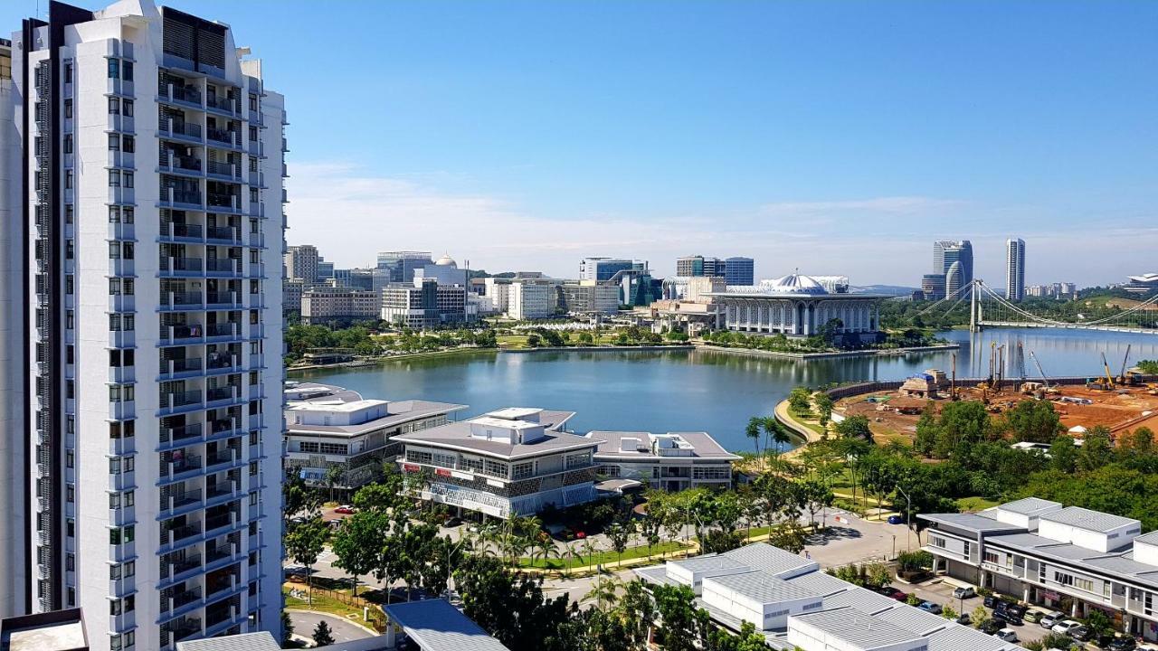 Ayer8 Putrajaya Guesthouse Bagian luar foto